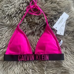 Brand new Calvin Klein bikini top!!